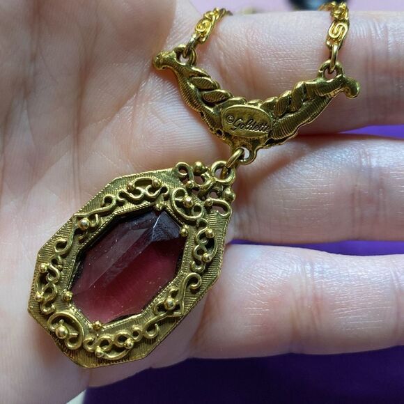 💛 Vintage Goldette Purple Crystal Gold Necklace - Picture 3 of 7